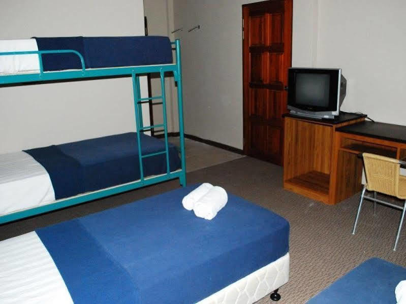 Baron Water Front Motel Kuah Exterior photo
